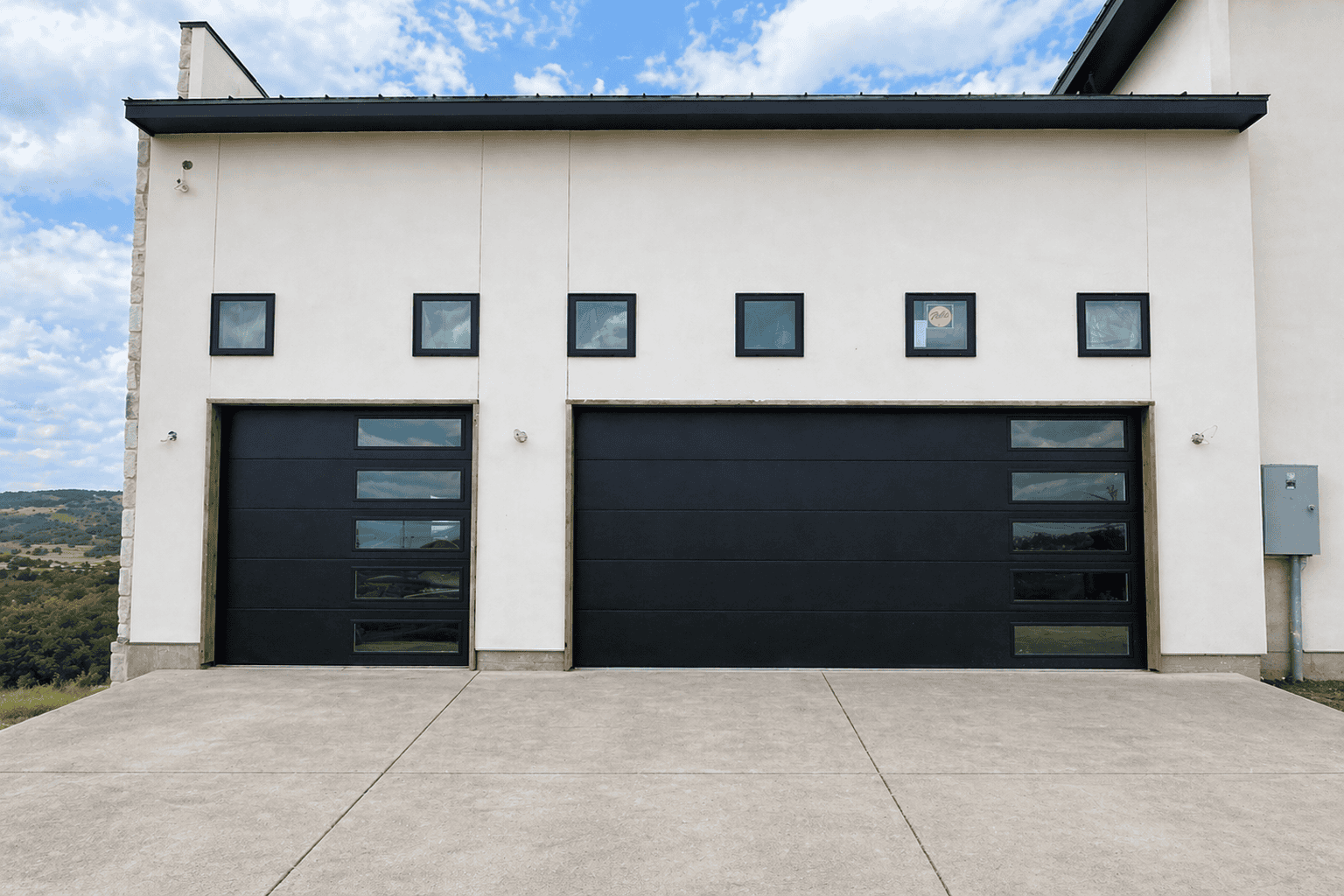 Flush Design - Black - With Windows 2 doors Flush Design – Black – With Windows Doors