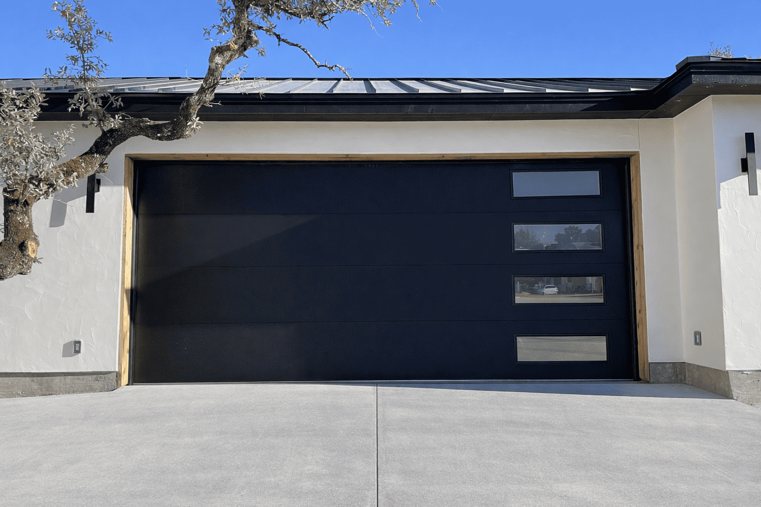 Flush Design - Black - With Windows Flush Design – Black – With Windows