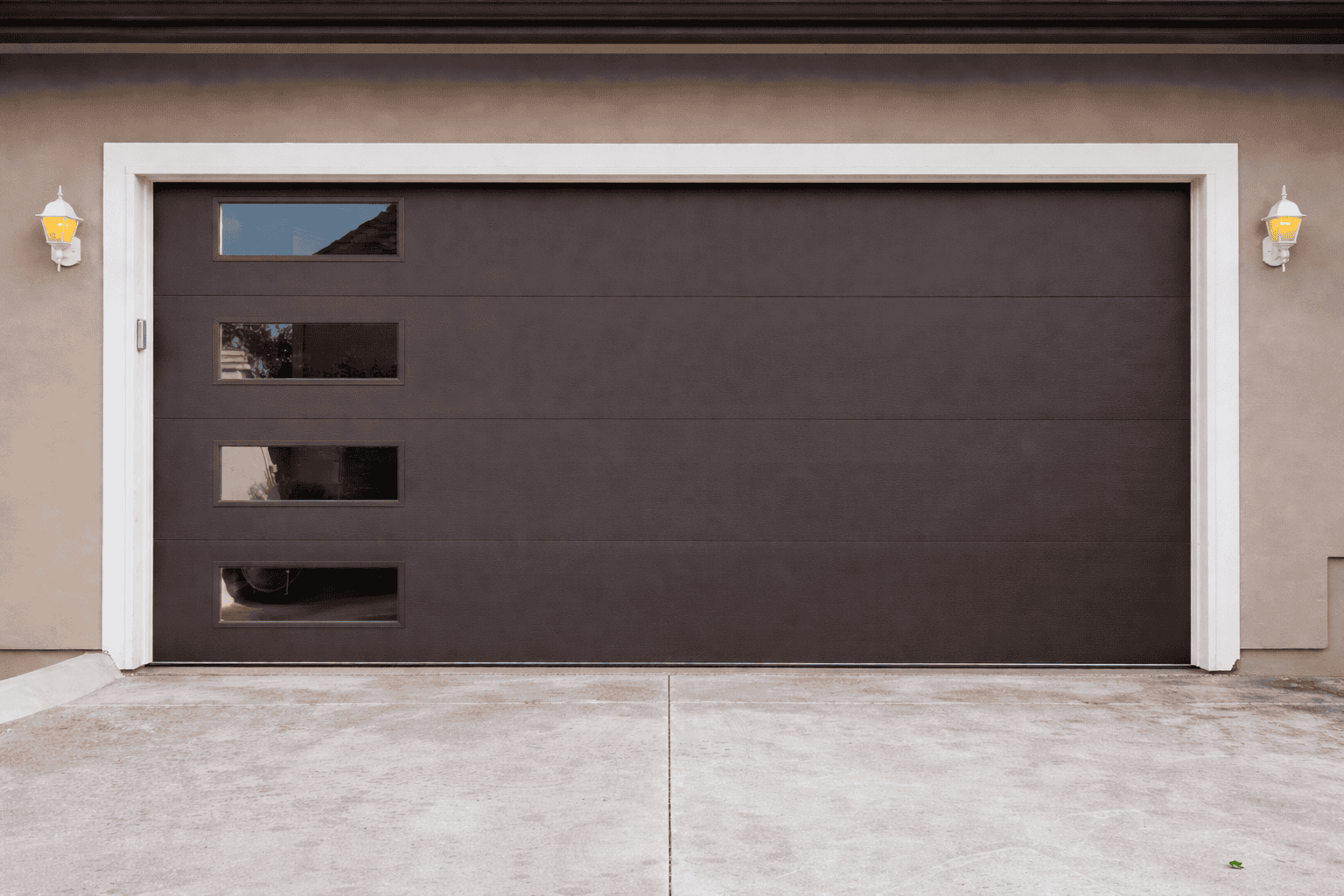 Flush Design - Brown - With Windows Flush Design – Brown – With Windows