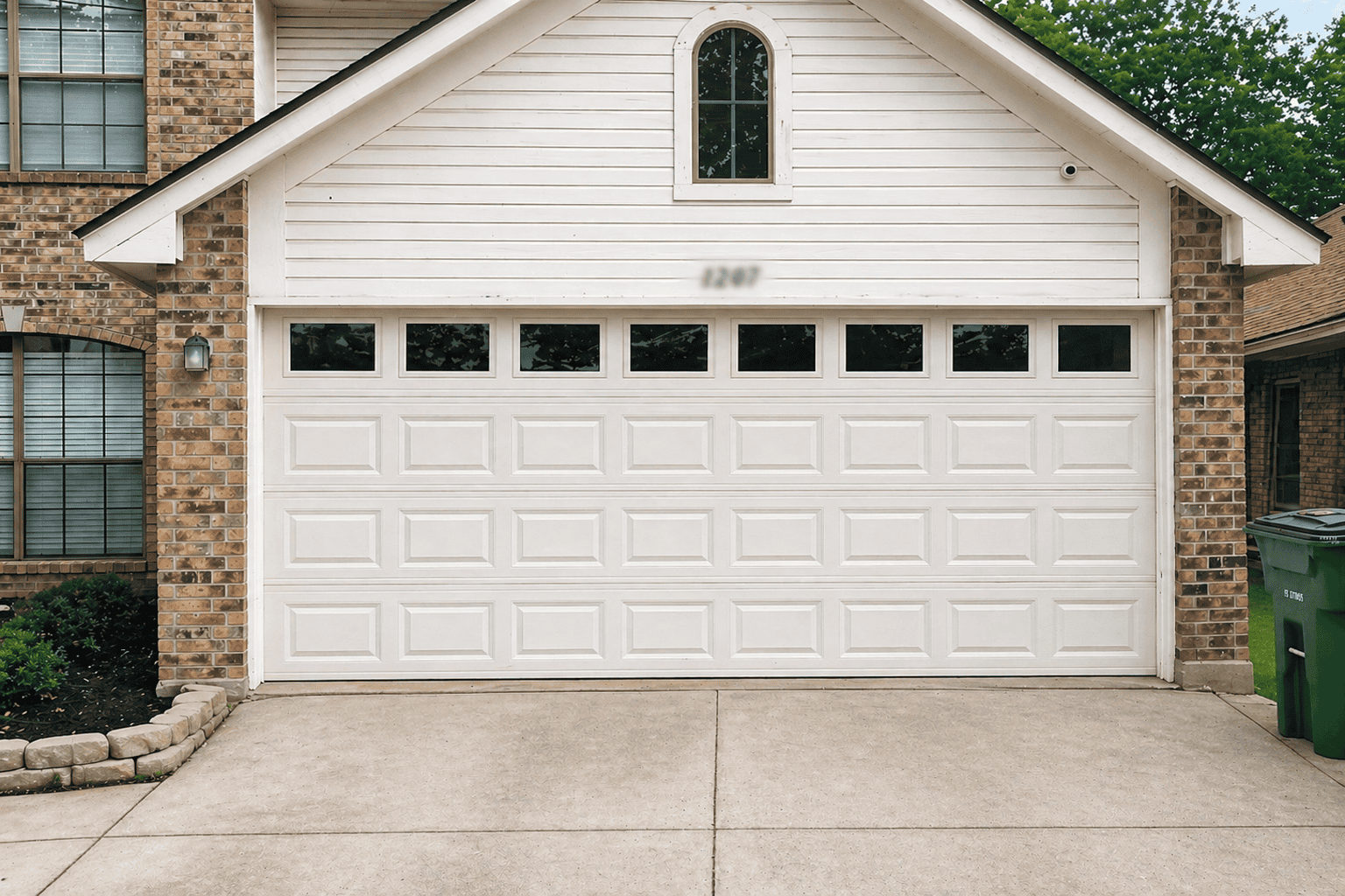 Short Panel Design - Almond - With Windows Short Panel Design – Almond – With Windows