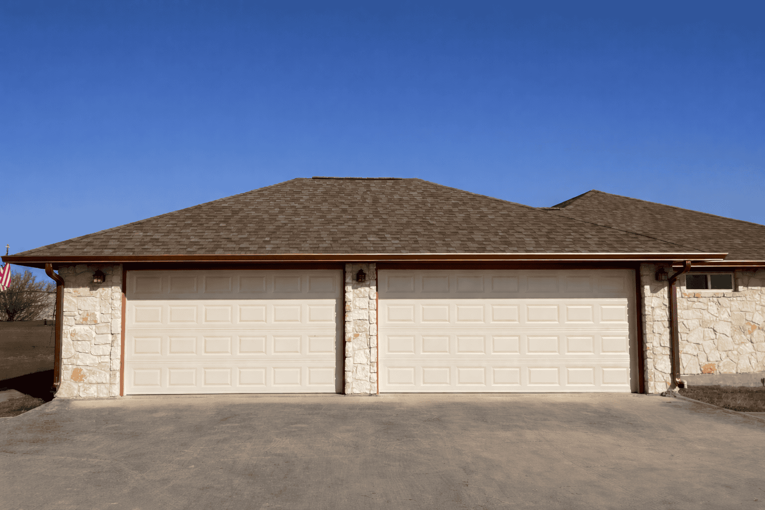 Short Panel Design - Almond Short Panel Design – Almond