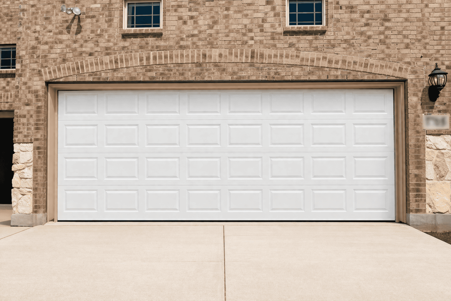 Short Panel Design - White Short Panel Design – White
