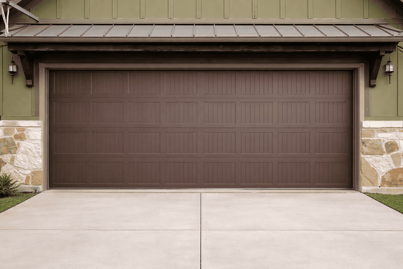 Short Panel Stamped Carriage Design - Brown Short Panel Stamped Carriage Design – Brown