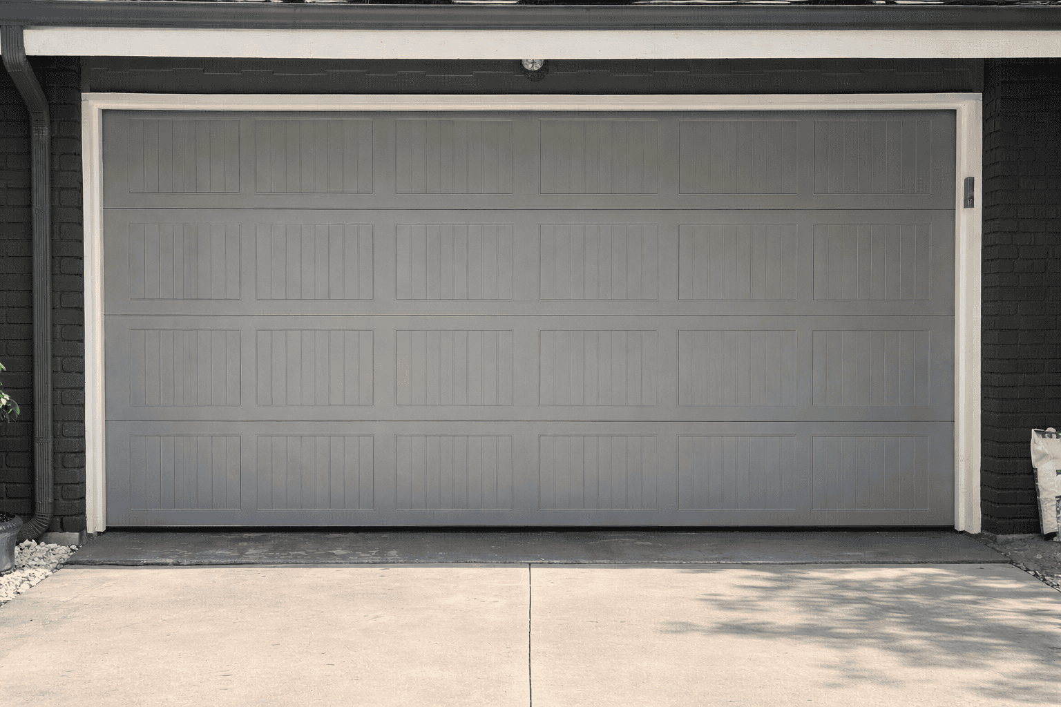 Short Panel Stamped Carriage Design - Gray Short Panel Stamped Carriage Design – Gray